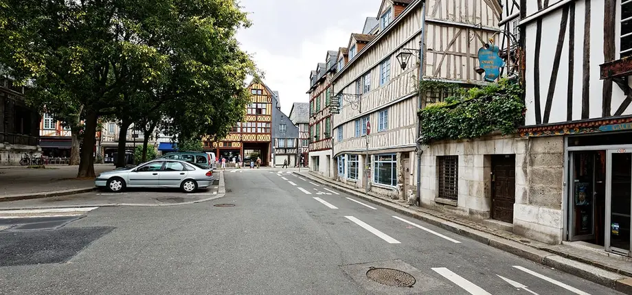 Place de l'aître Saint-Maclou avant