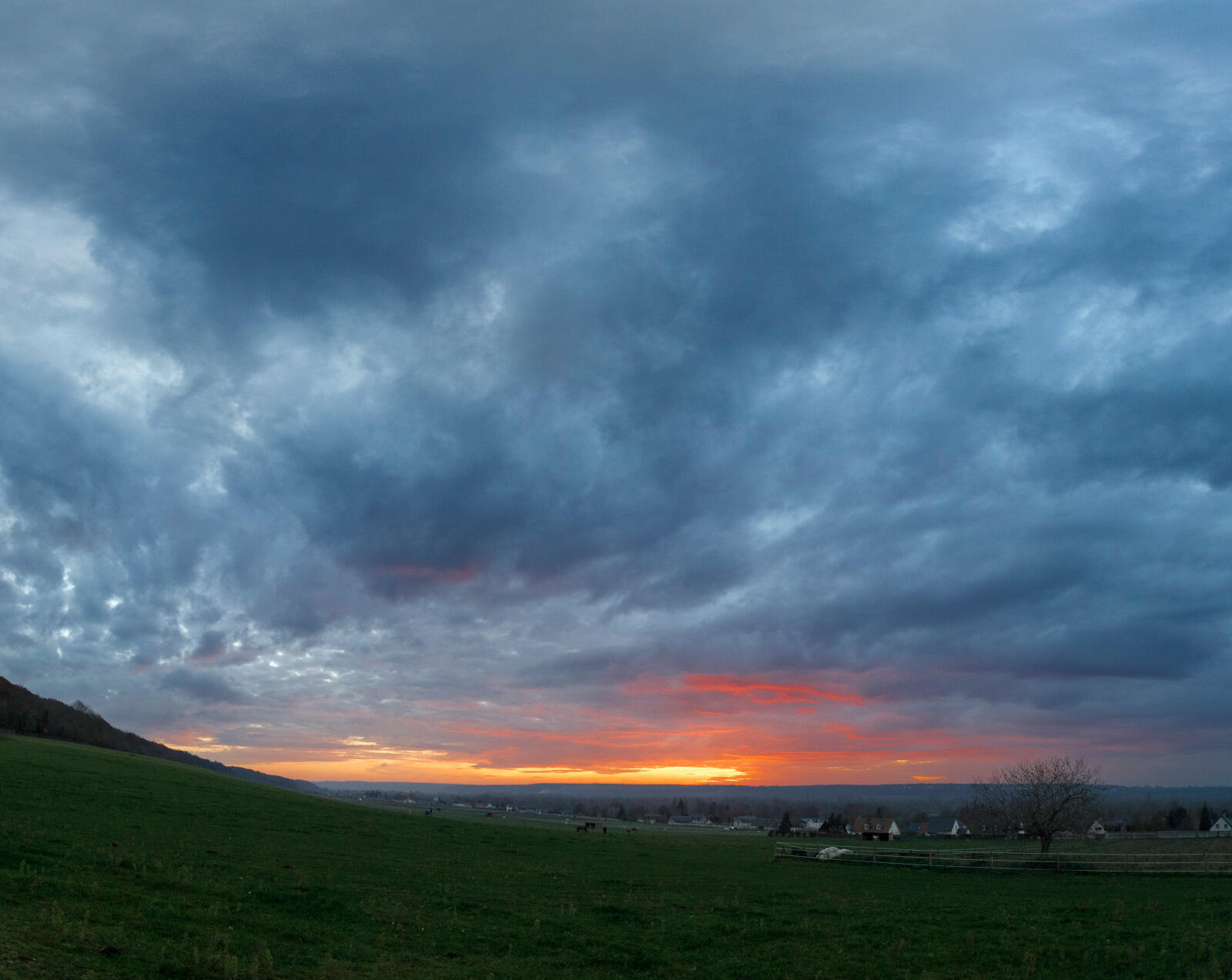 Crépuscule à Saint-Martin-de-Boscherville