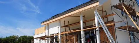 Photographie d'une maison en cours de construction