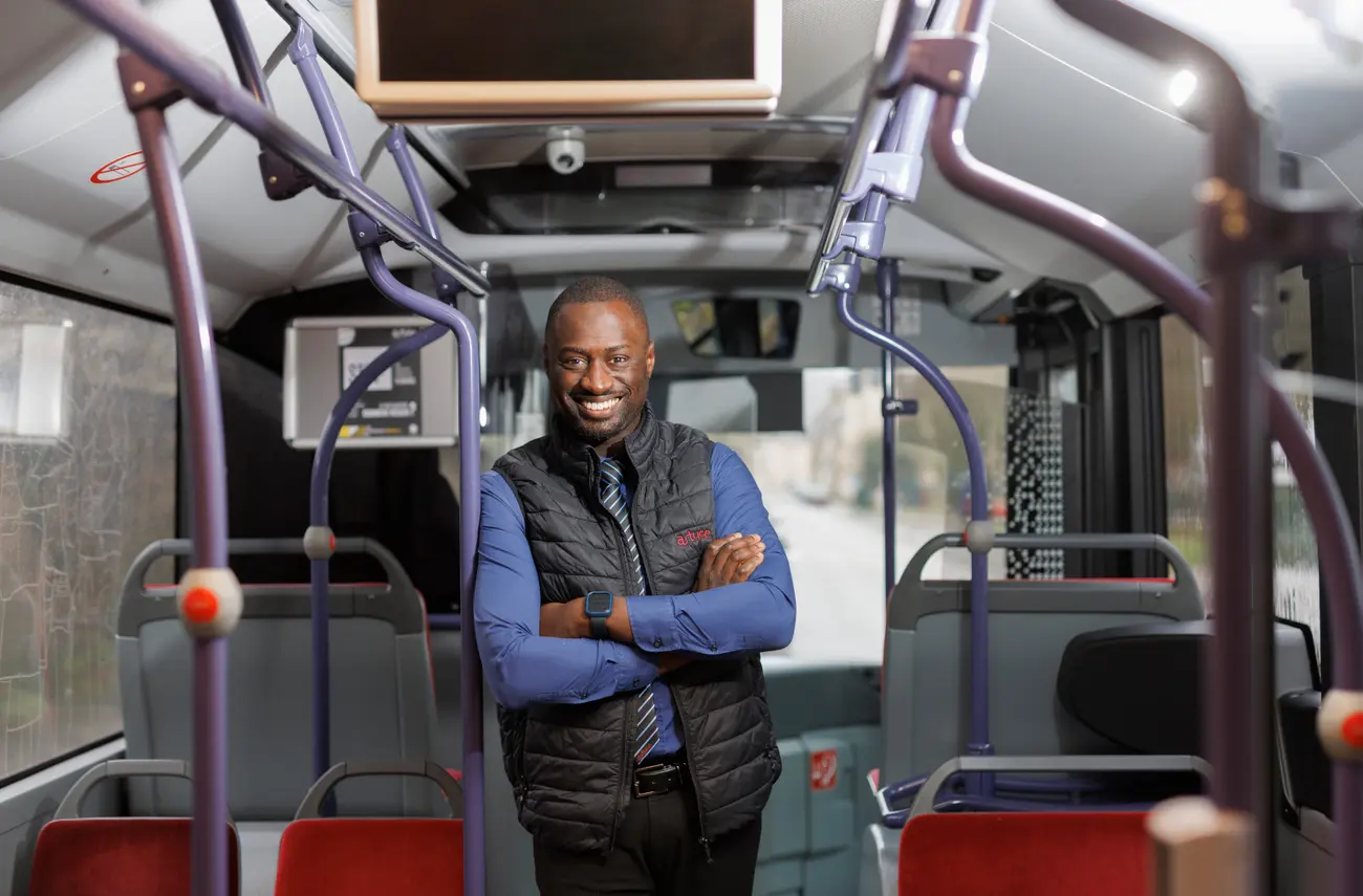 Chauffeur de bus et star sur TikTok Chauffeur de bus et star sur TikTok