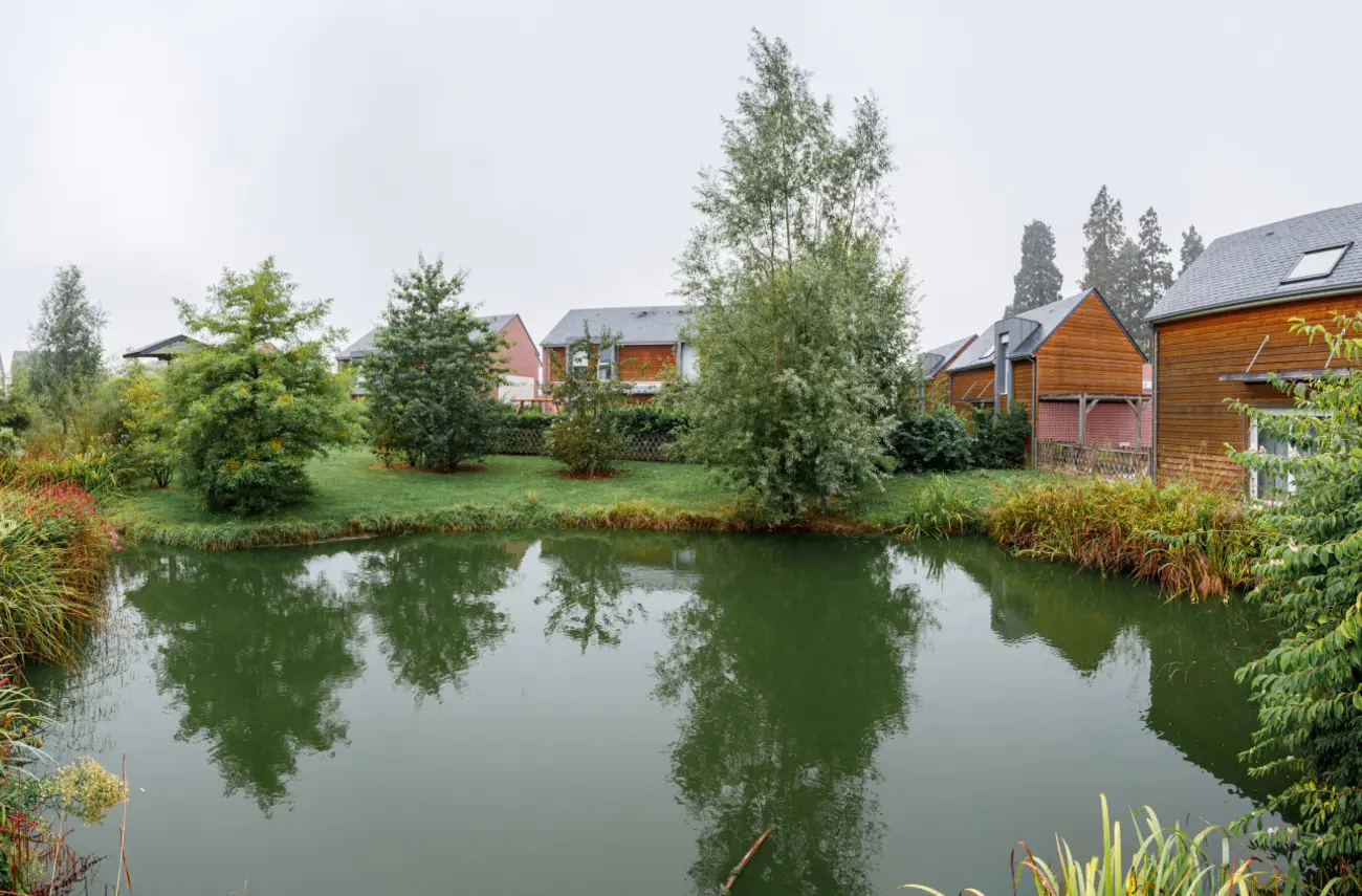 Roncherolles-sur-le-Vivier vient de se voir remettre le Label 4 des écoquartiers Roncherolles-sur-le-Vivier vient de se voir remettre le Label 4 des écoquartiers
