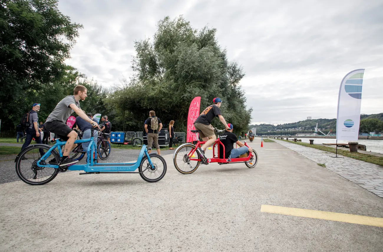 Place aux mobilités innovantes Place aux mobilités innovantes