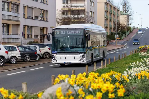 Bus électrique