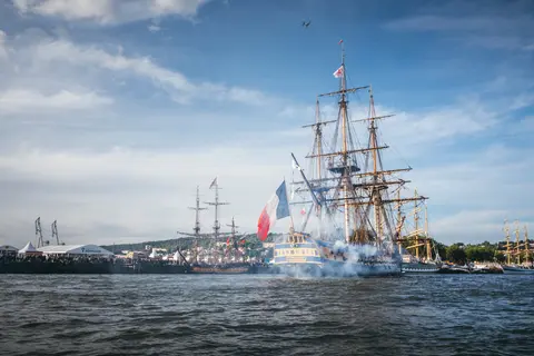 Bateau sur la Seine pendant l'Armada à Rouen
