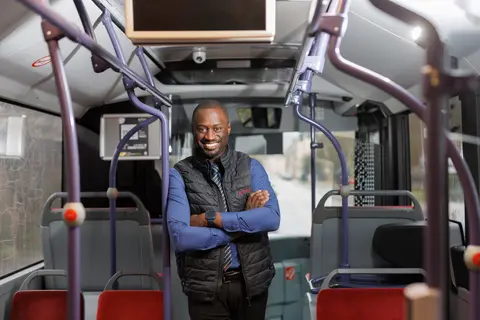 Chauffeur de bus et star sur TikTok 