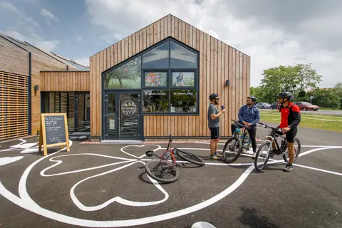 Appel à candidatures pour un local commercial au Parc du Champ des Bruyères